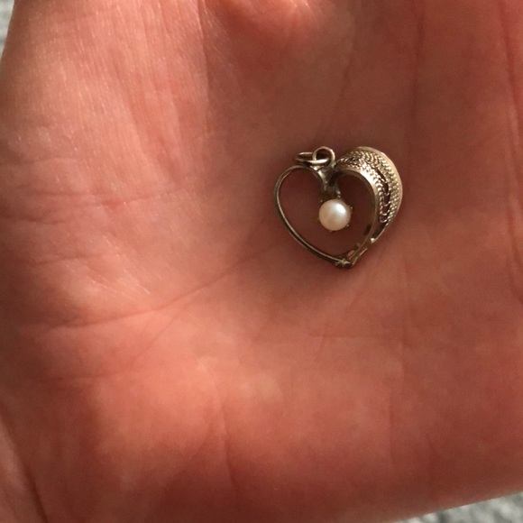 Pearl charm - Picture 2 of 4